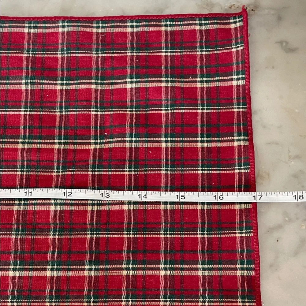 LONGABERGER Red and Green Plaid Tidings Table Linen Set Placemats Napkins 4 Each
